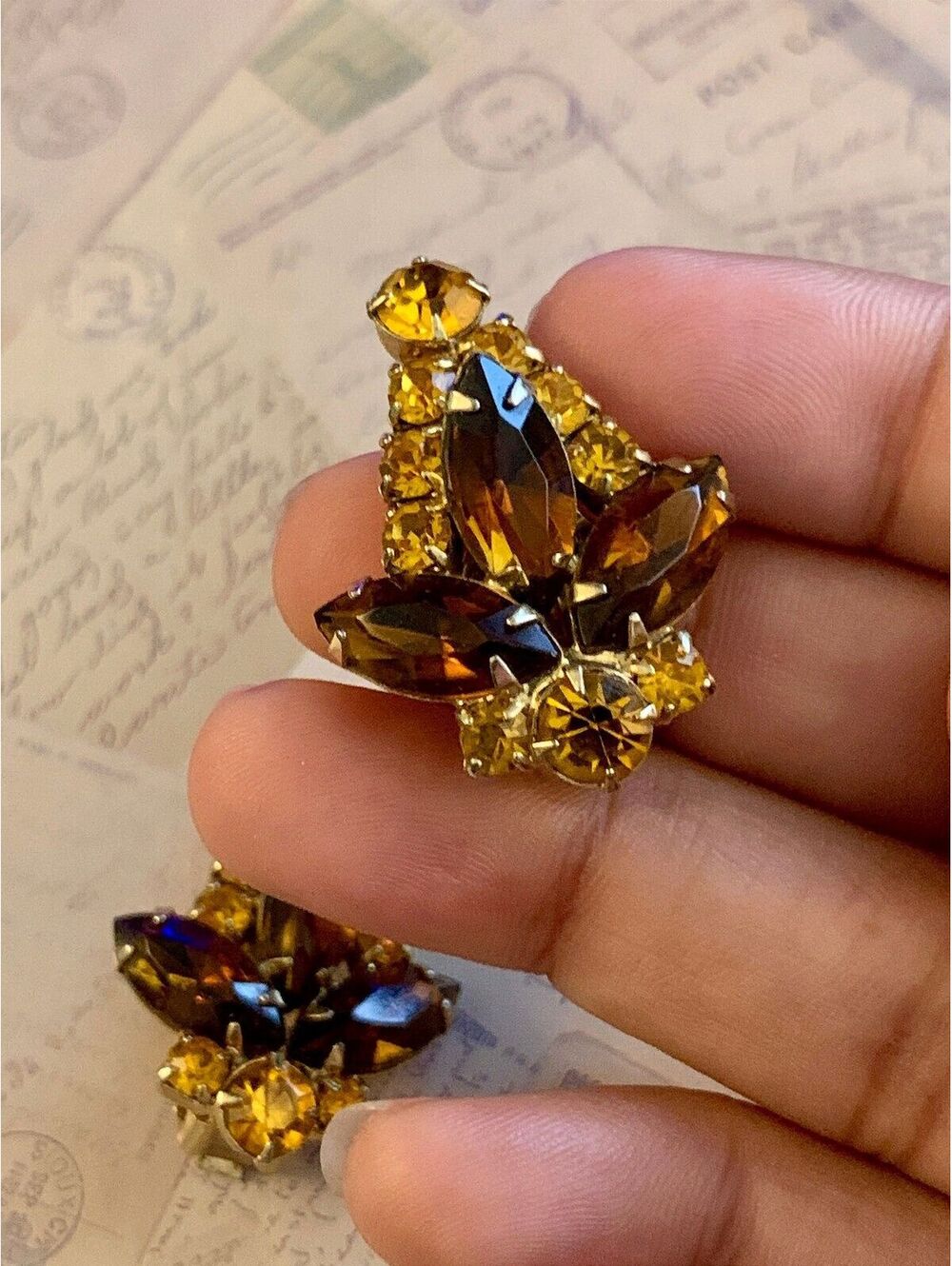 Sparkling Juliana Style Amber Crystal Clip-On Earrings Elegant Statement Jewelry - Picture 3 of 3